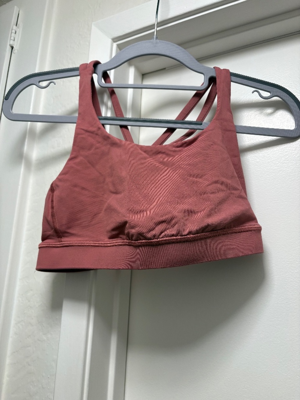 Lululemon mauve pink criss cross sports bra - size 4